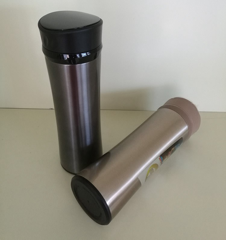 如何选购不锈钢保温杯及保温杯一杯多用